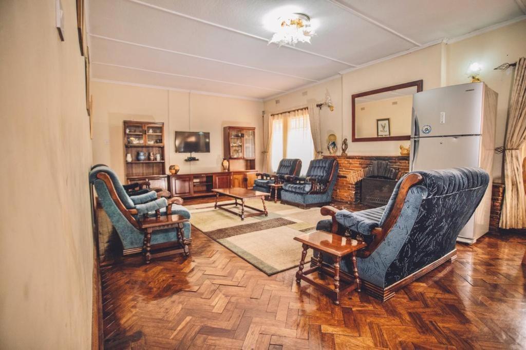 Palm Villa هراري المظهر الخارجي الصورة